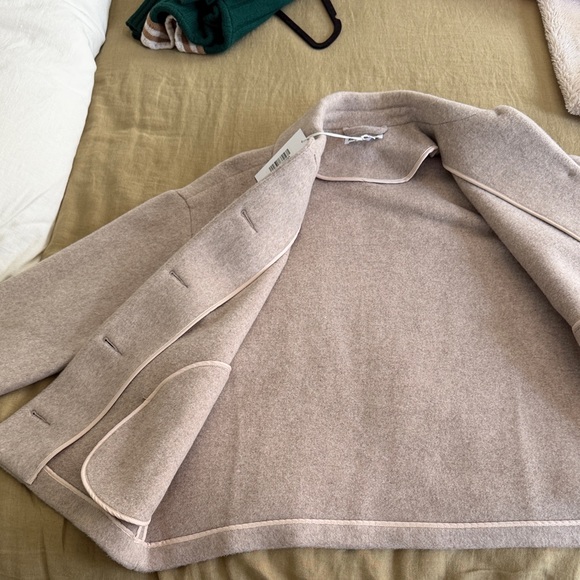 Reformation Rocky Oversized Shirt Jacket Light Beige Pea Coat - Picture 5 of 6